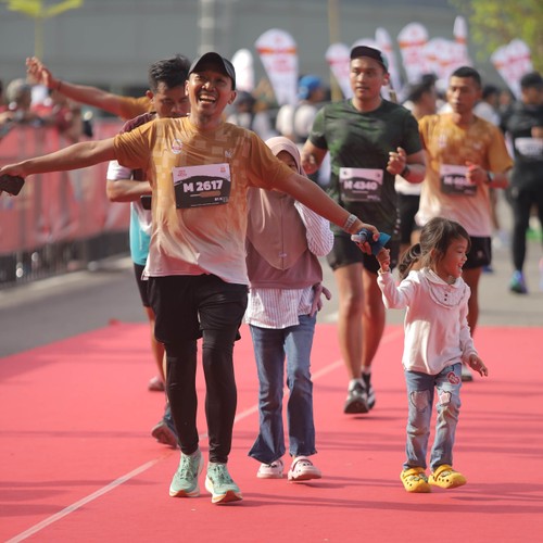 Race photo from KEDIRI HALF MARATHON 2026