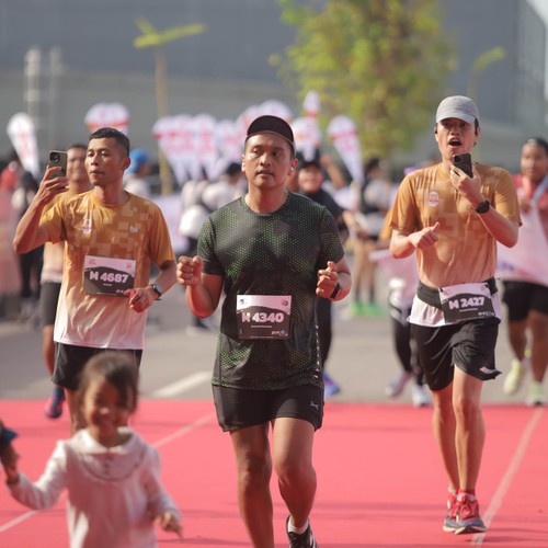 Race photo from KEDIRI HALF MARATHON 2026