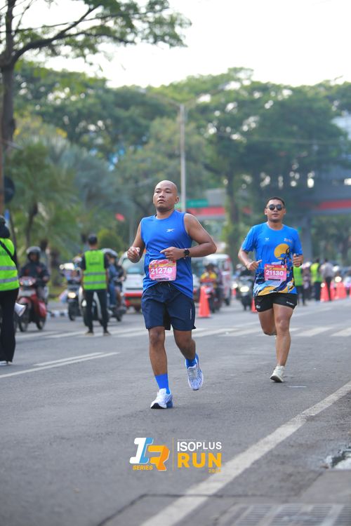 Race photo from Isoplus Run 2024 Surabaya