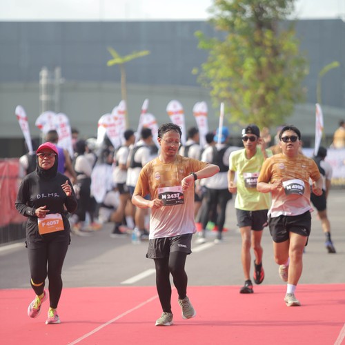 Race photo from KEDIRI HALF MARATHON 2026
