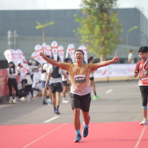 Race photo from KEDIRI HALF MARATHON 2026