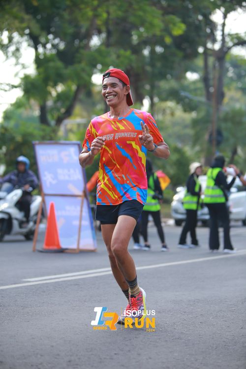 Race photo from Isoplus Run 2024 Surabaya