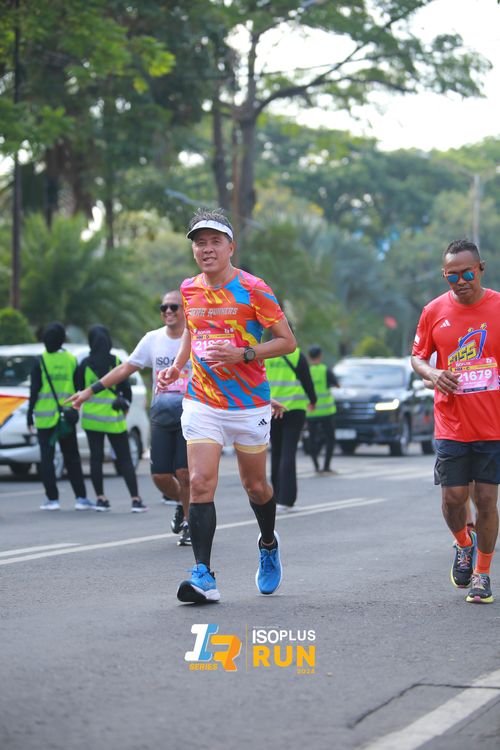 Race photo from Isoplus Run 2024 Surabaya