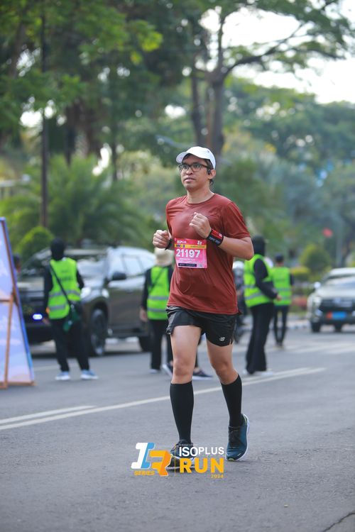 Race photo from Isoplus Run 2024 Surabaya