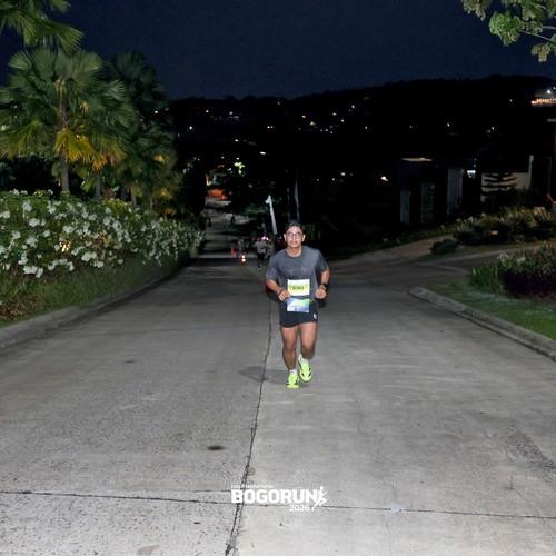 Race photo from BOGORUN 2026