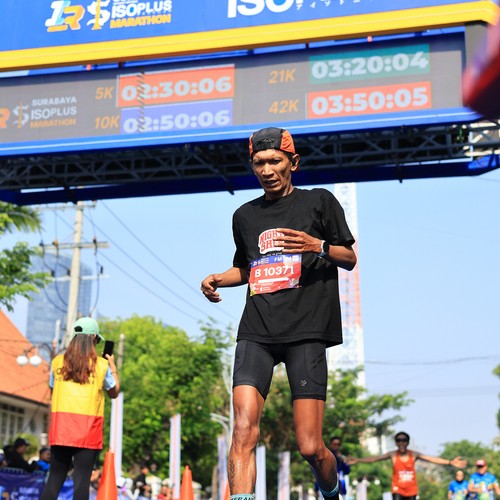 Race photo from SURABAYA ISOPLUS MARATHON 2026