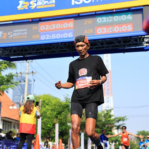 Race photo from SURABAYA ISOPLUS MARATHON 2026
