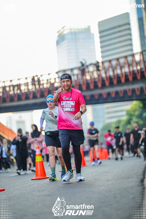 Race photo from Smartfren Run 2025 