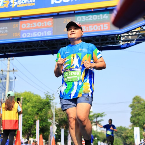 Race photo from SURABAYA ISOPLUS MARATHON 2026
