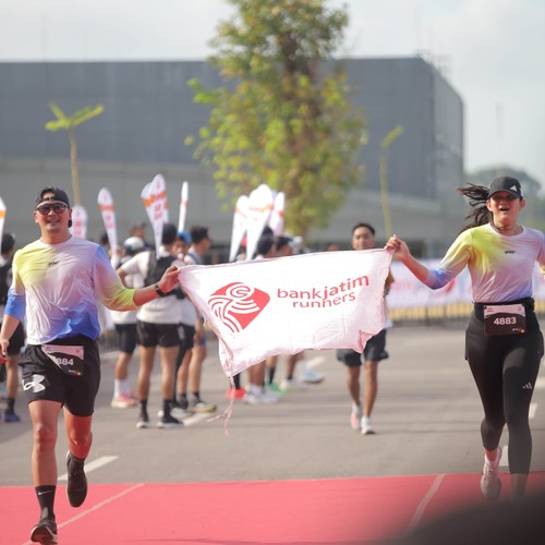 Race photo from KEDIRI HALF MARATHON 2026