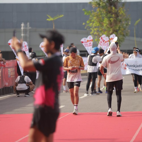 Race photo from KEDIRI HALF MARATHON 2026