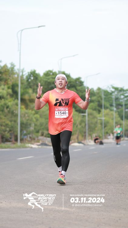 Race photo from Arutmin Borneo Run 2024