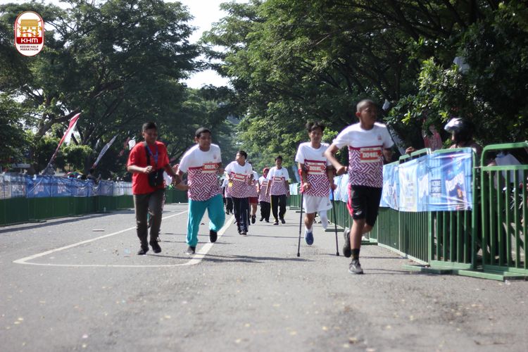 Race photo from Kediri Half Marathon 2024