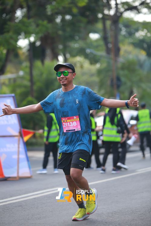 Race photo from Isoplus Run 2024 Surabaya