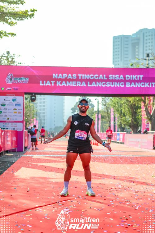 Race photo from Smartfren Run 2025 