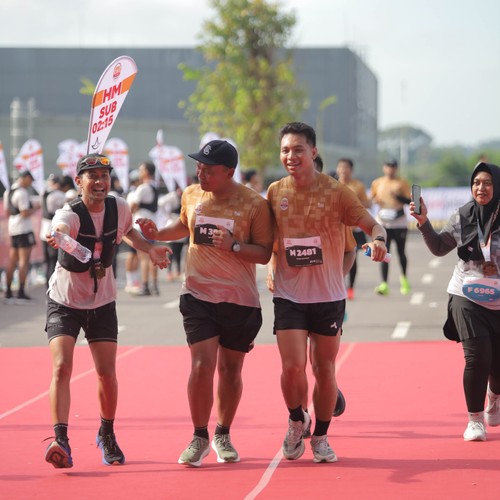Race photo from KEDIRI HALF MARATHON 2026