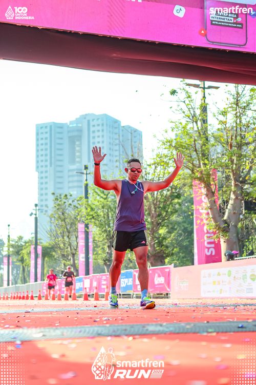 Race photo from Smartfren Run 2025 