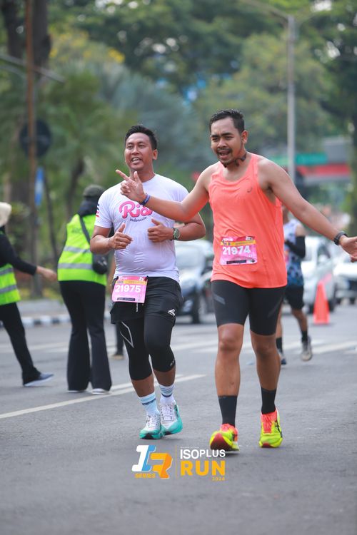 Race photo from Isoplus Run 2024 Surabaya