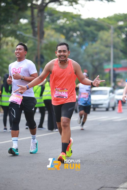 Race photo from Isoplus Run 2024 Surabaya