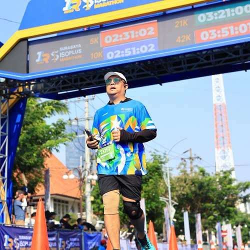Race photo from SURABAYA ISOPLUS MARATHON 2026