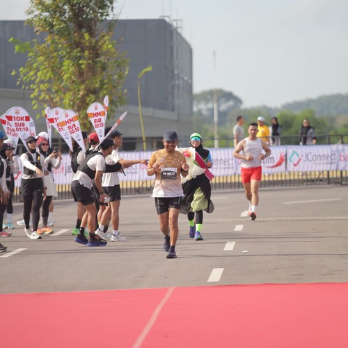 Race photo from KEDIRI HALF MARATHON 2026