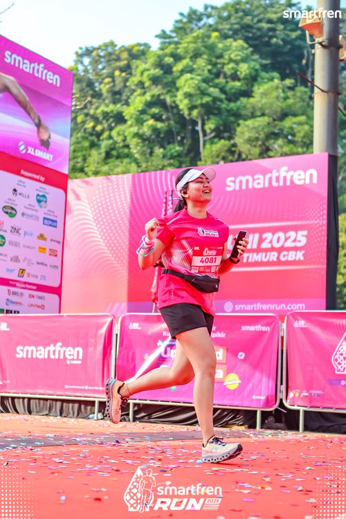 Race photo from Smartfren Run 2025 