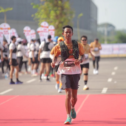 Race photo from KEDIRI HALF MARATHON 2026