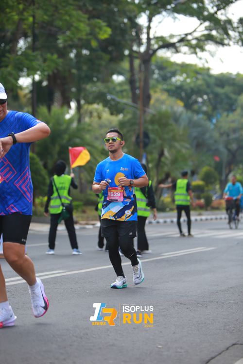 Race photo from Isoplus Run 2024 Surabaya