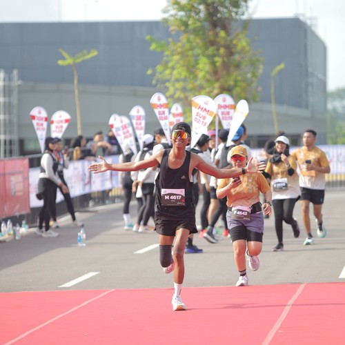 Race photo from KEDIRI HALF MARATHON 2026