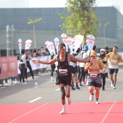 Race photo from KEDIRI HALF MARATHON 2026