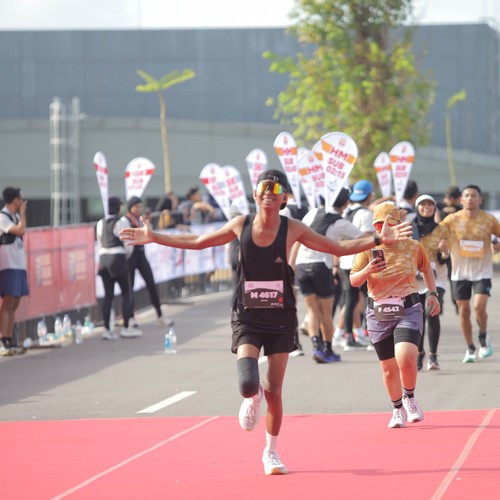 Race photo from KEDIRI HALF MARATHON 2026