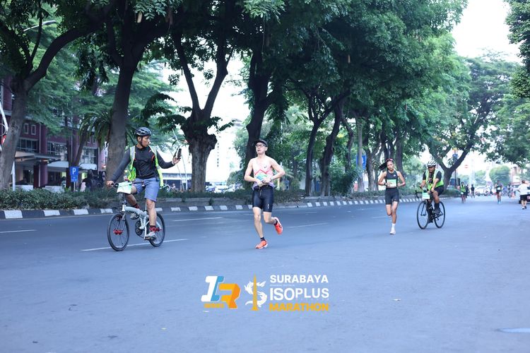 Race photo from SURABAYA ISOPLUS MARATHON 2025