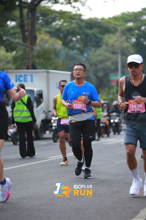 Race photo from Isoplus Run 2024 Surabaya