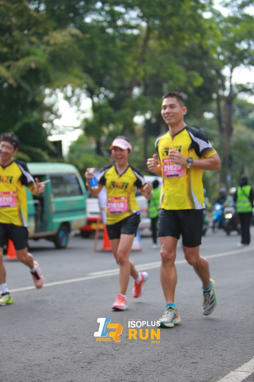 Race photo from Isoplus Run 2024 Surabaya