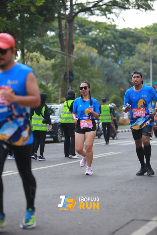 Race photo from Isoplus Run 2024 Surabaya