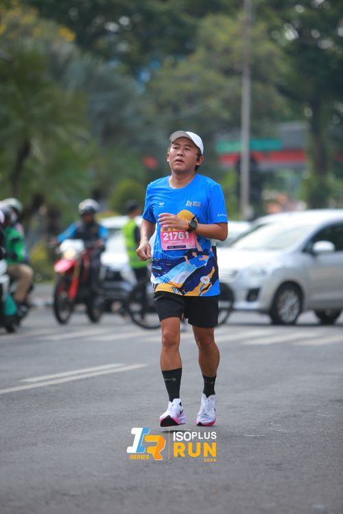Race photo from Isoplus Run 2024 Surabaya