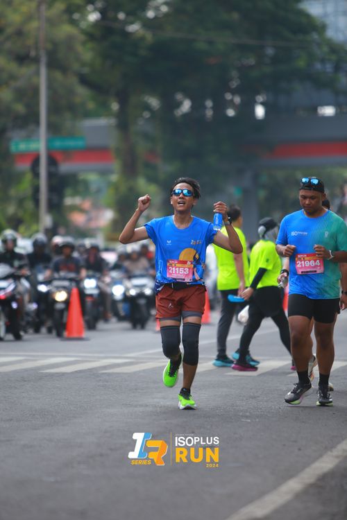 Race photo from Isoplus Run 2024 Surabaya