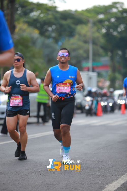 Race photo from Isoplus Run 2024 Surabaya