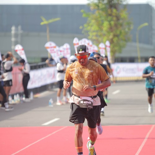 Race photo from KEDIRI HALF MARATHON 2026