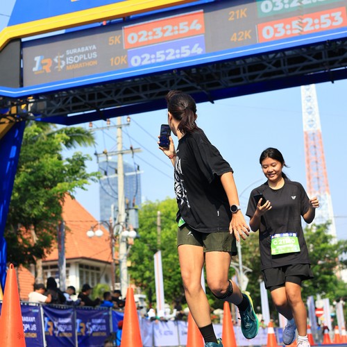Race photo from SURABAYA ISOPLUS MARATHON 2026