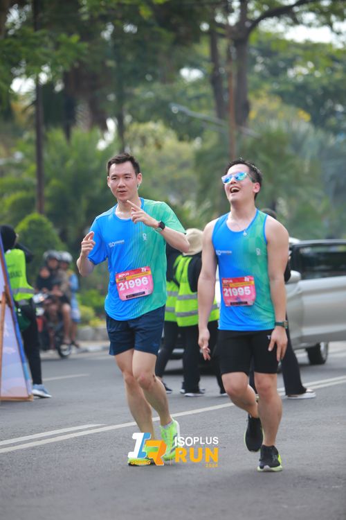 Race photo from Isoplus Run 2024 Surabaya