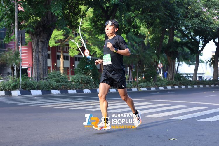Race photo from SURABAYA ISOPLUS MARATHON 2025