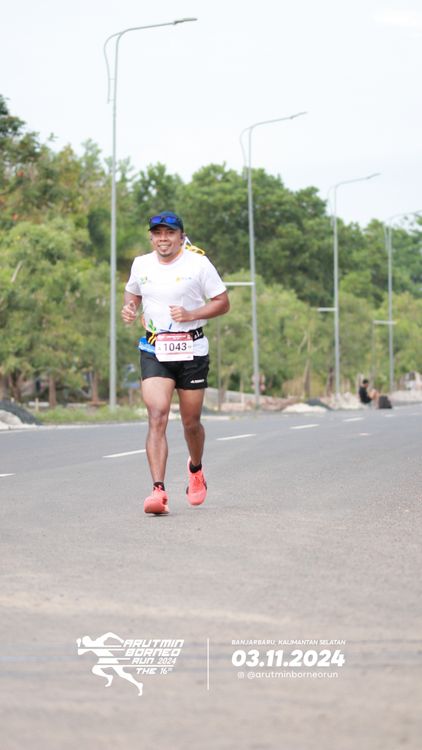 Race photo from Arutmin Borneo Run 2024
