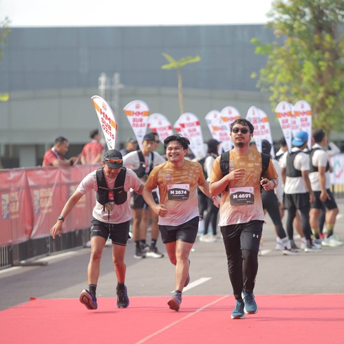 Race photo from KEDIRI HALF MARATHON 2026