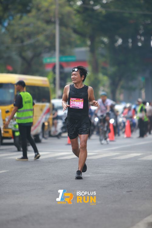 Race photo from Isoplus Run 2024 Surabaya