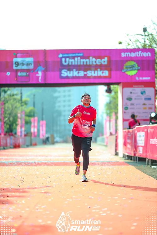 Race photo from Smartfren Run 2025 