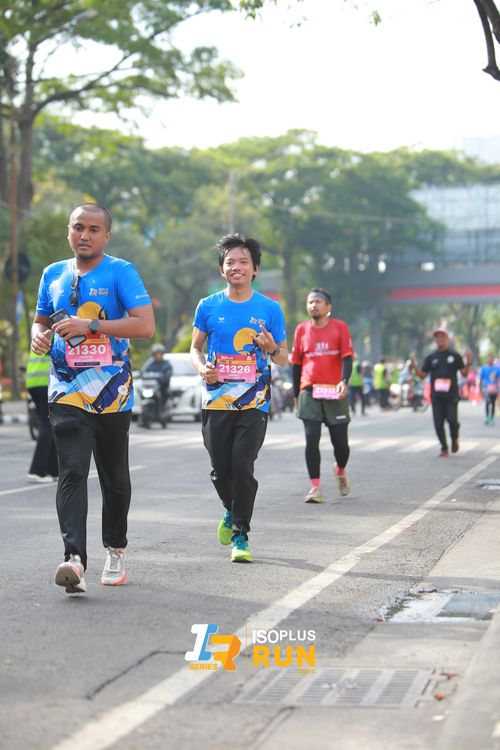 Race photo from Isoplus Run 2024 Surabaya