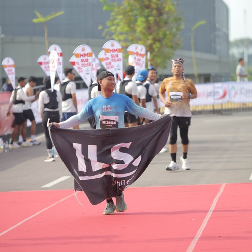 Race photo from KEDIRI HALF MARATHON 2026