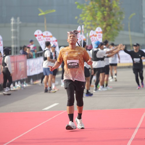 Race photo from KEDIRI HALF MARATHON 2026