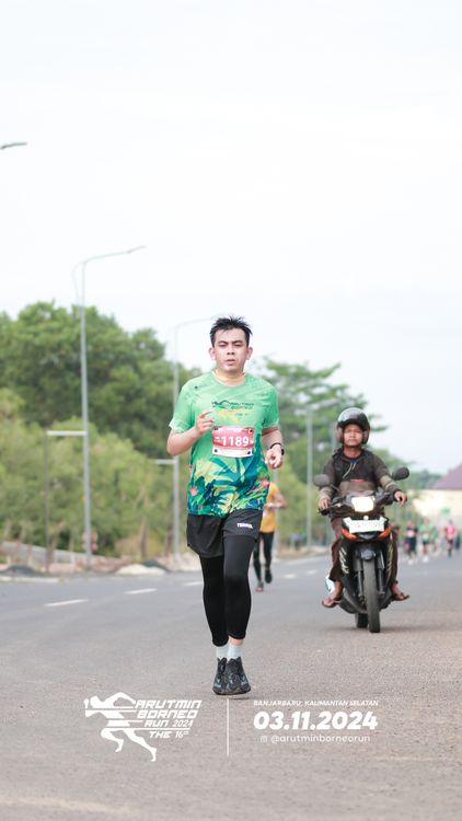 Race photo from Arutmin Borneo Run 2024